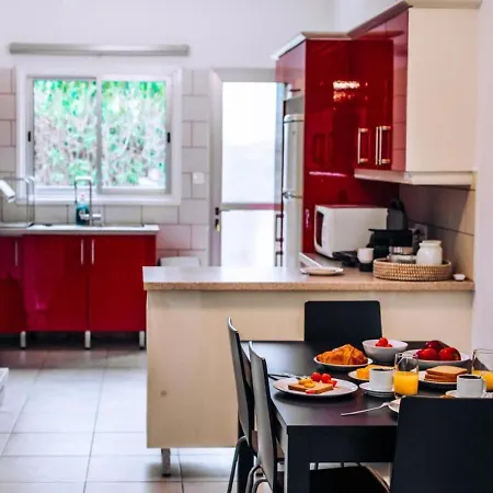 H&o Royal Townhouse In Center דירה