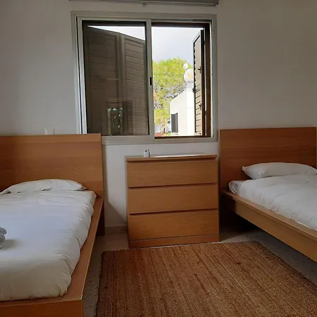 H&o Royal Townhouse In Center Paphos